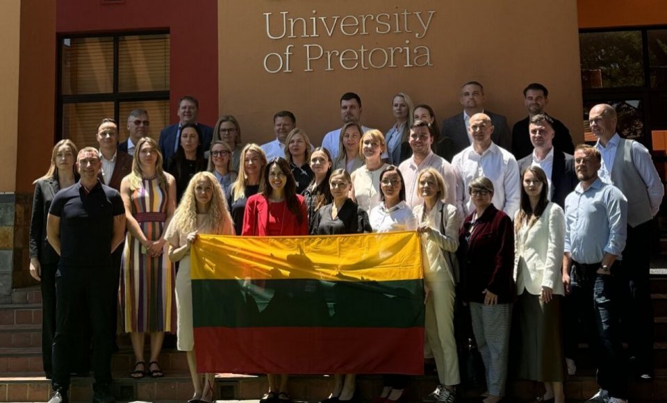 Lithuanian Ambassador attends presentation of ISM Executive MBA Students’ consulting projects in Johannesburg