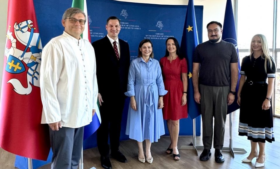 Lietuvos ambasadorė R. Jankauskaitė susitiko su Kauno kolegijos delegacija